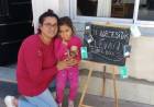 Consejera Escolar hace barbijos caseros