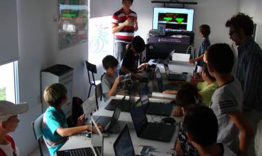 El Taller de Videojuegos tuvo su primer encuentro con el cupo completo
