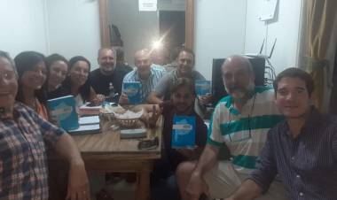 "Tuvimos una charla con el Senador "Pichi" Fisher sobre las problemáticas del distrito"