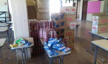 Reparto de mercadería a Establecimientos Educativos