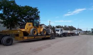Indio Rico: Arribó maquinaria para el arreglo de calles