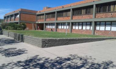 Estudiá en Pringles!!