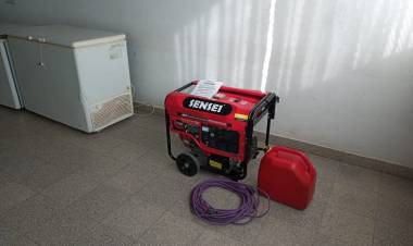 La Cooperativa Eléctrica aportó un generador eléctrico portátil para cualquier eventualidad con las vacunas