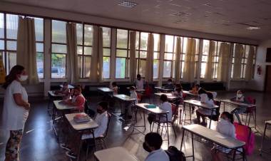 "La escuela lo que hace es volver al aula pero las clases nunca se dejaron de dar"
