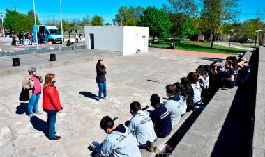 La actividad de hoy del programa buenos aires lectora giró en torno al radio teatro