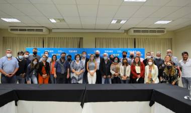 José Esteves se reunió con el Ministro Julián Domínguez