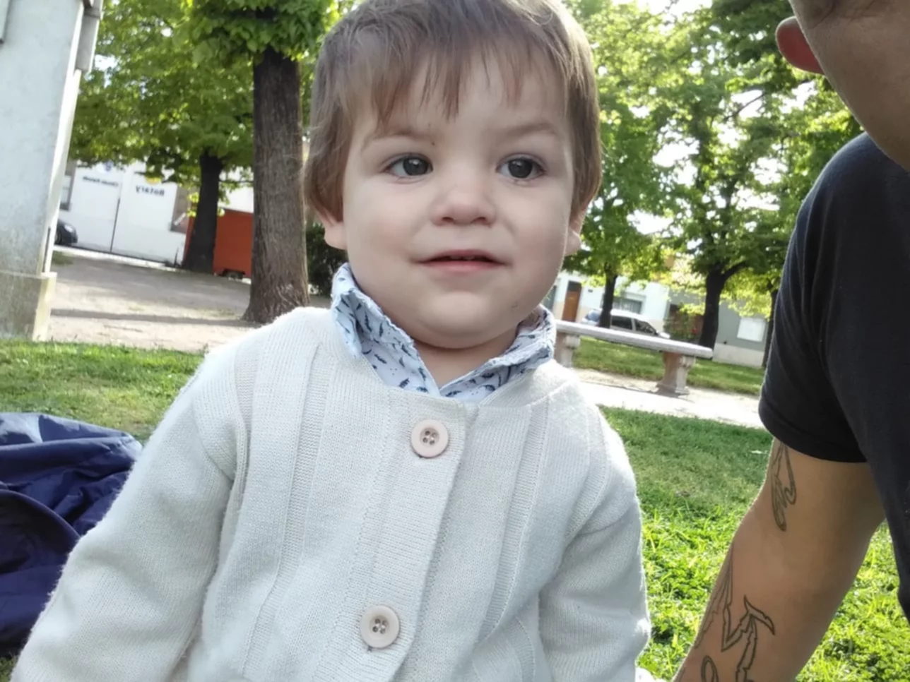 Figuras del básquet juntas por Nahitan Valencia, el niño que se quemó los brazos en un accidente