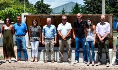 Matzkin, Guarco y Ediles visitaron la obra de los pozos de extracción de agua en el distrito