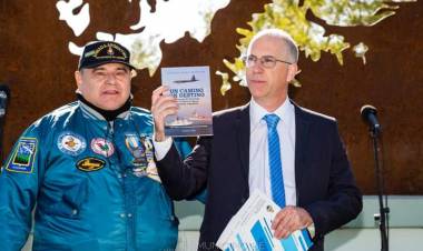 Acto oficial por los 40 años de la Gesta de Malvinas