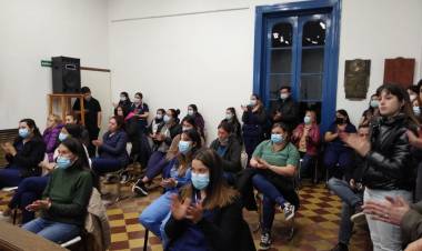 HCD: Aprobado por Mayoría como Resolución las 6 horas de Enfermería