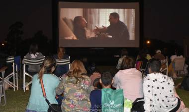 Hubo juegos, baile y cine en el Balneario