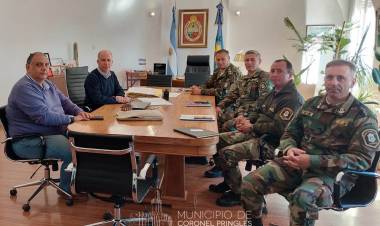 El Intendente Lisandro Matzkin se reunió con autoridades de la Policía Rural