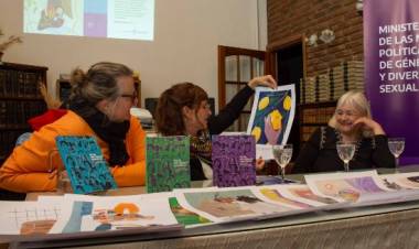 Se presentó el tercer libro "Ellas No Fueron Contadas" en Coronel Pringles