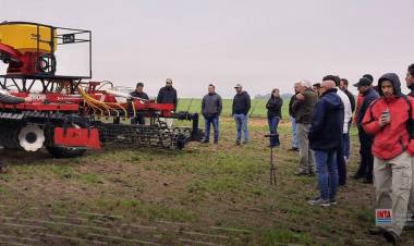 Capacitación a campo: Criterios de utilización de herramientas de nuevas tecnologías de labranzas