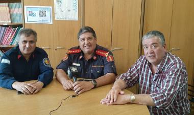Bomberos Voluntarios de la Región Sur fortalecen la coordinación ante incendios de verano