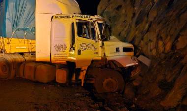 Camionero pringlense se accidentó en Ushuaia