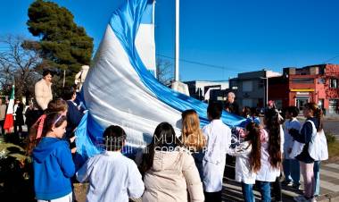 Acto por el Día de la Bandera y conmemoración del 205° Aniversario del Paso a la Inmortalidad de Manuel Belgrano