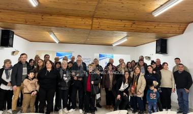 Familias de Pringles e Indio Rico firmaron las escrituras de sus viviendas