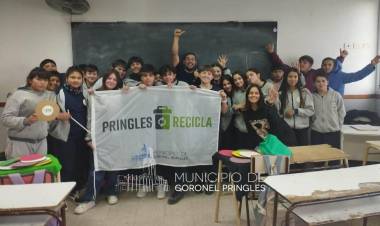Estudiantes se suman al programa Pringles Recicla