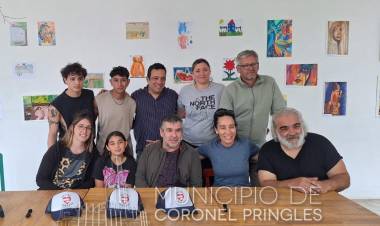 Plaza de los Abrazos-Todos por Alvarito