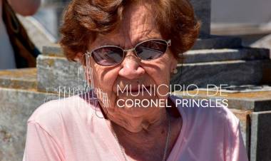 Homenaje a la memoria de Elenita Troilo