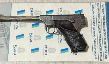 Policial: Dos aprehendidos por diferentes delitos
