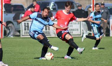 Independiente de San José goleó a Leandro N. Alem