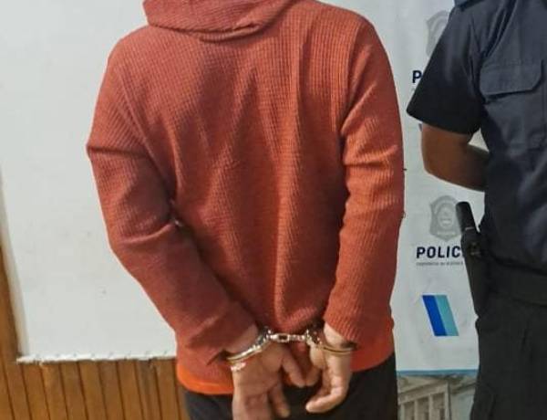 Policial: Detención