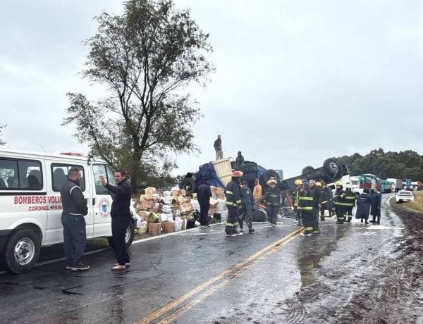 Ruta 51: Vuelco de un camión
