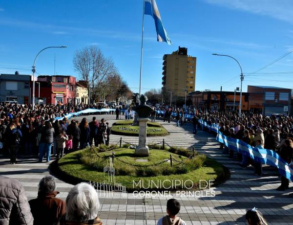 Coronel Pringles conmemoró el Día de la Bandera