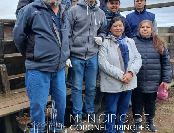 Estudiantes de la Tecnicatura Universitaria en Producción Agropecuaria Sostenible participaron en la admisión de ejemplares