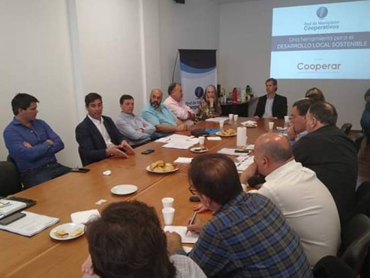 Casey en Encuentro de la Red de Municipios Cooperativos