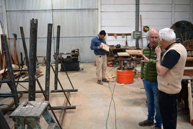 Matzkin visitó otra empresa