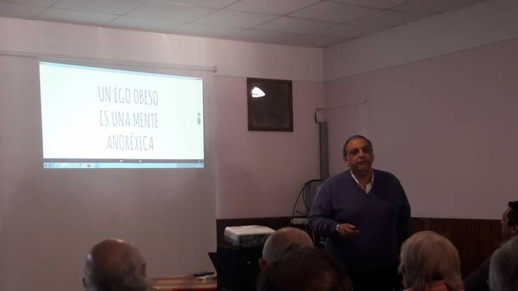 "La idea es aportar conocimientos y herramientas"