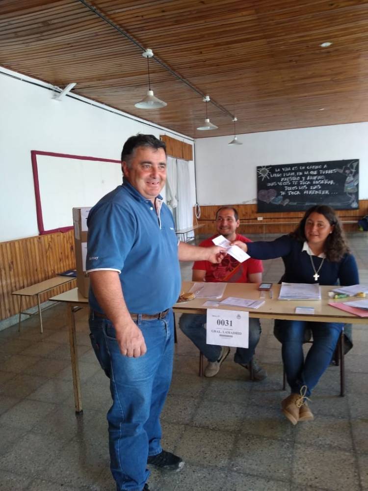 Senger votó en Pontaut