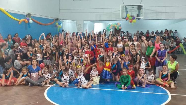 Exitosa Gala de Gimnasia Artística en Alem
