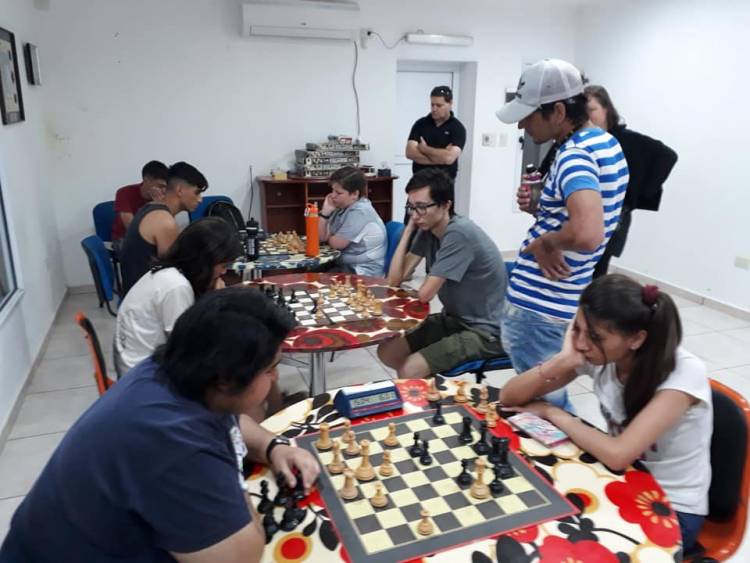 Finde decisivo en Unión Empleados de Comercio