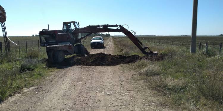 El Municipio cierra más caminos vecinales
