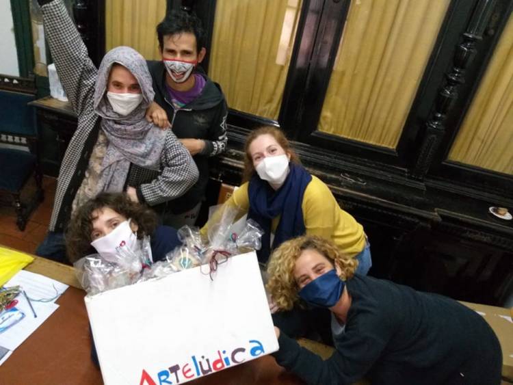 Artelúdica suma juegos para las familias