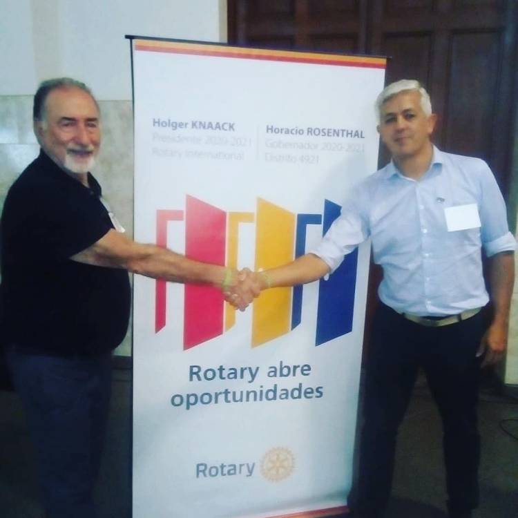 Juan Pedro de Vega asume como Presidente del Rotary Club
