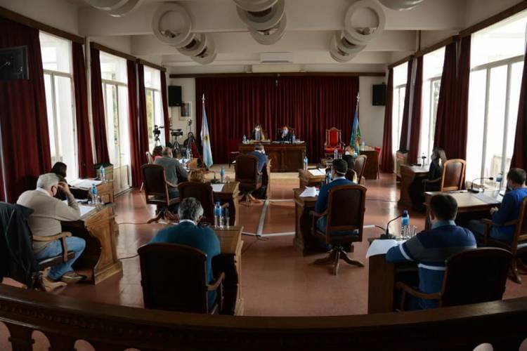 Asamblea de Concejales y Mayores Contribuyentes