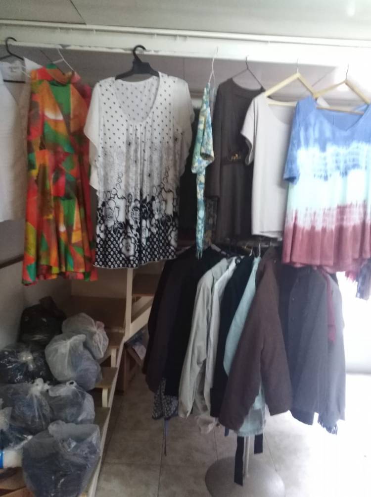 Nueva Feria de Ropa en Cáritas