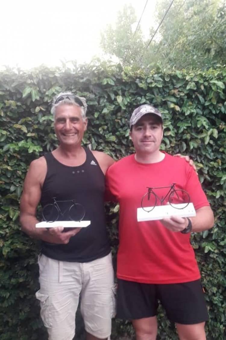 Ciclistas locales corrieron en Rauch