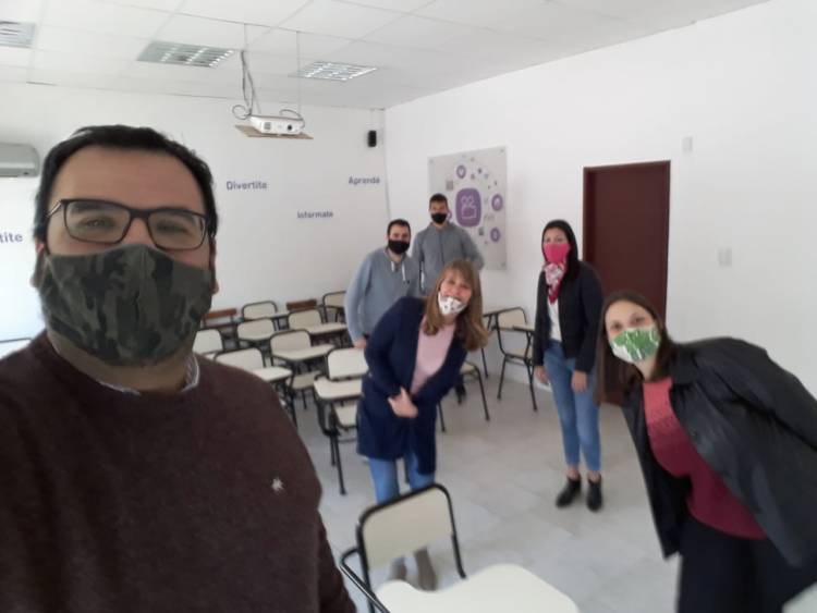 "Se han hecho arreglos estructurales en varias escuelas y es por el excelente trabajo del Consejo Escolar con el Departamento Ejecutivo"