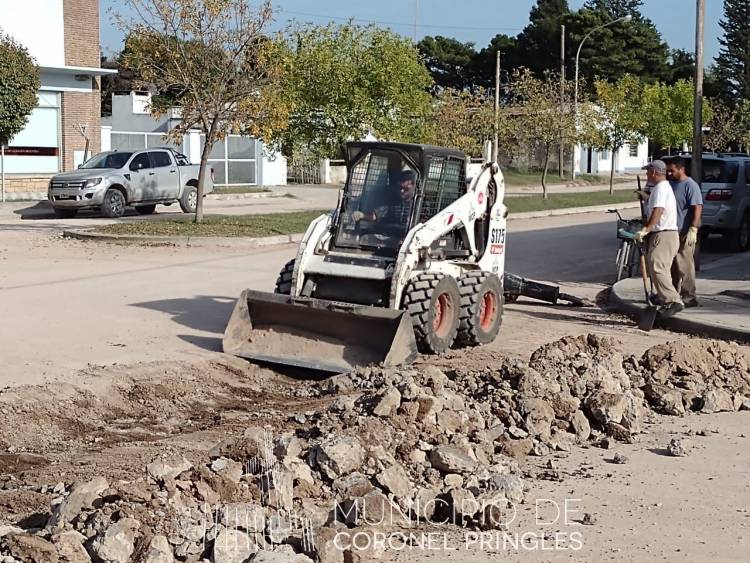 Indio Rico: Continúan los trabajos previos en las calles próximas a asfaltar