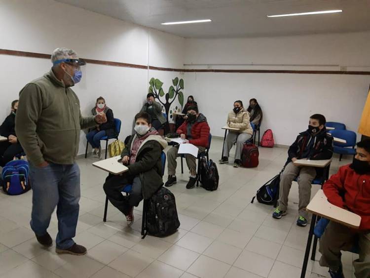Comenzaron las clases presenciales en el CEPT 3