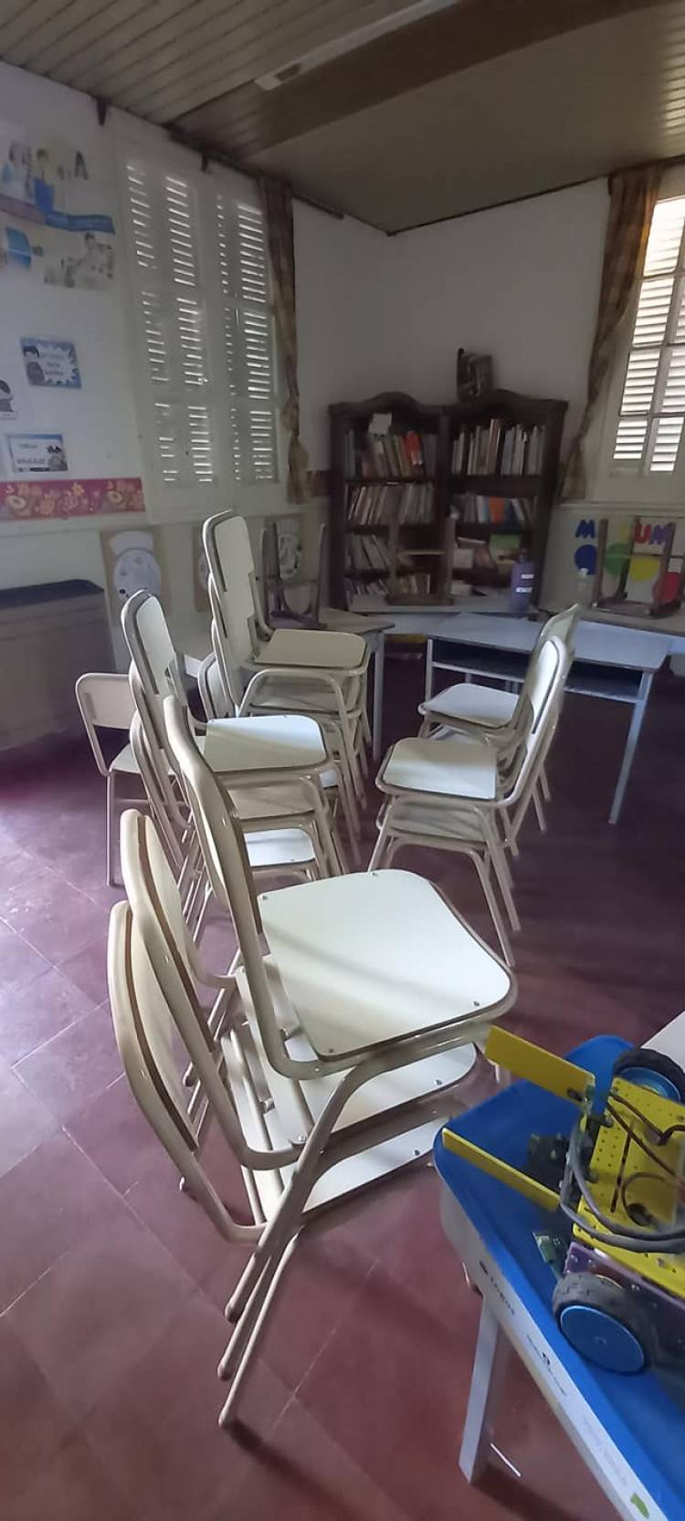 Yanina Conto visitó la Escuela Primaria de Divisorio