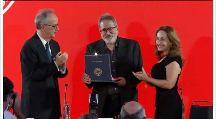 "Casi todo lo que hago es con el pretexto para poder hacer otra cosa"