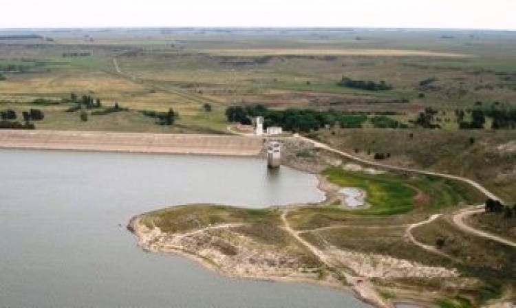 Robaron a mano armada a un pescador en el dique Paso de las Piedras