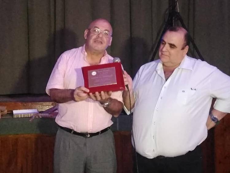 Brindis, reconocimiento y sorteos en la fiesta de Fin de Año de Empleados de Comercio
